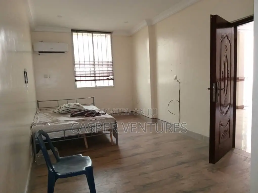 3bdrm Apartment in Banana Island, Chevron for rent in Chevron