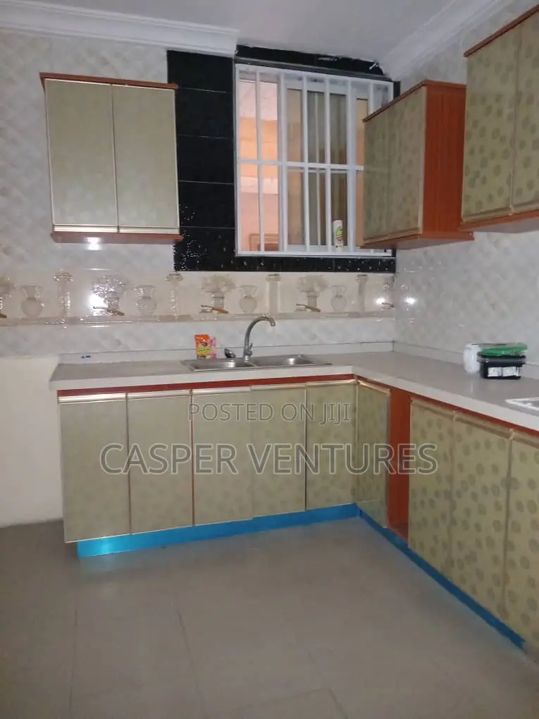 3bdrm Apartment in Banana Island, Chevron for rent in Chevron