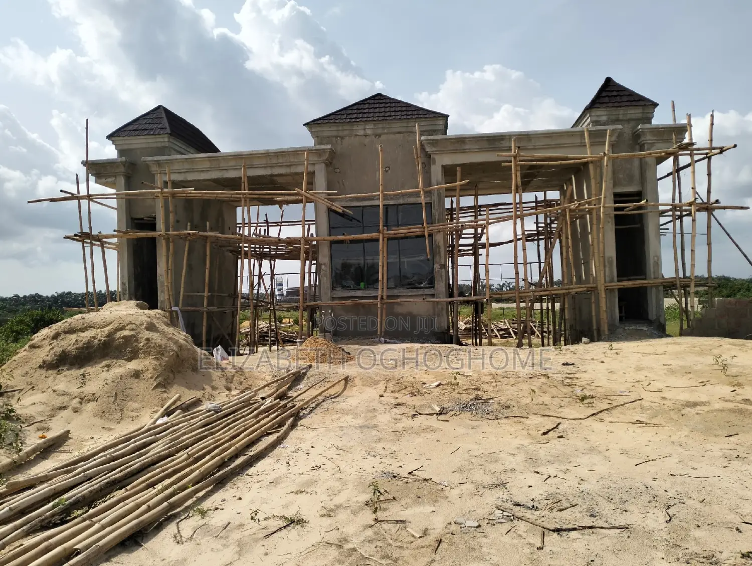 Buy and Build Land at Lekki-Epe Expressway Ibeju Lekki in Lekki Expressway