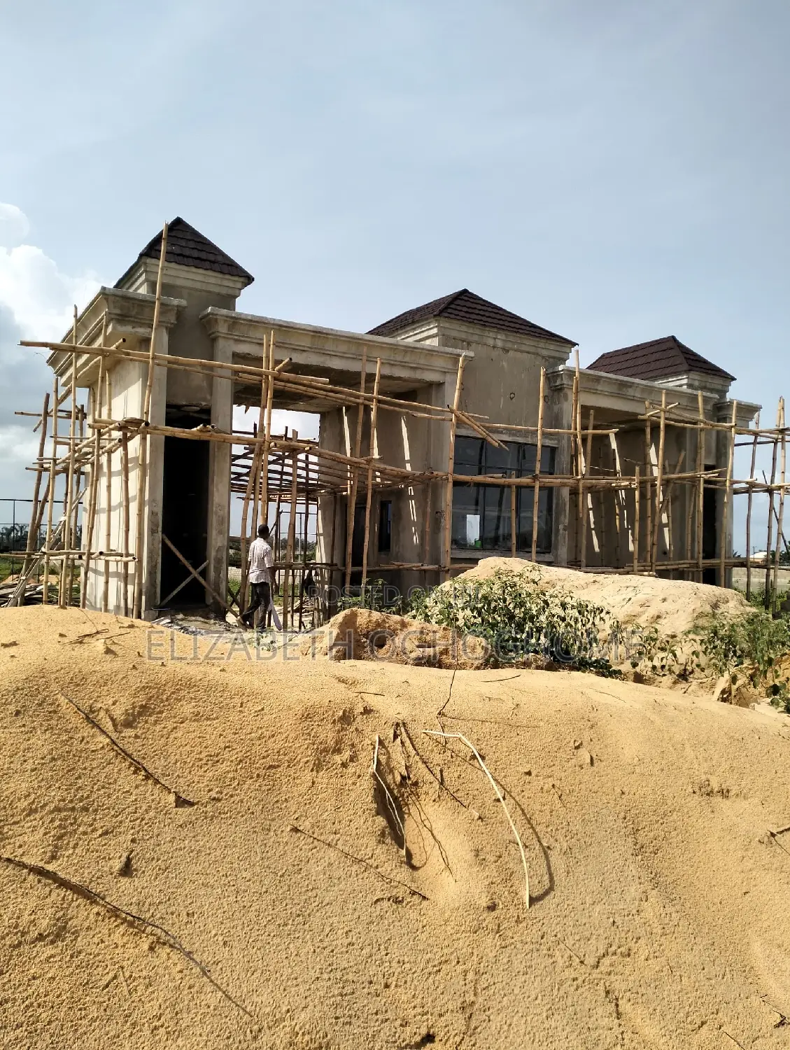 Buy and Build Land at Lekki-Epe Expressway Ibeju Lekki in Lekki Expressway