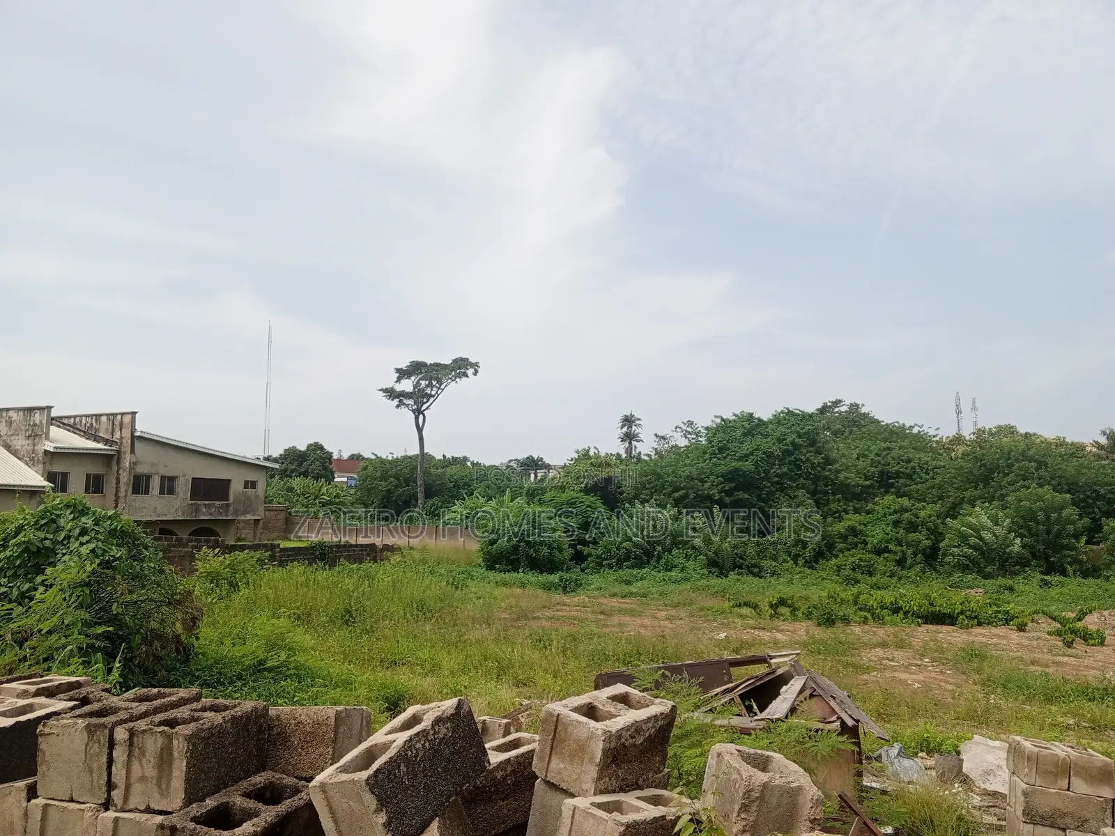 3200m2 Piece of Land at Oba Adeshida Crescent, Iyaganku GRA in Iyanganku