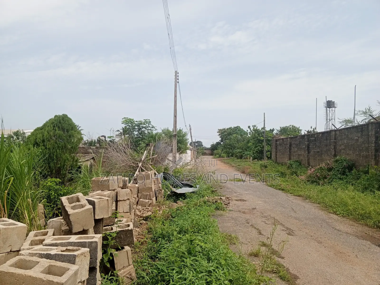3200m2 Piece of Land at Oba Adeshida Crescent, Iyaganku GRA in Iyanganku