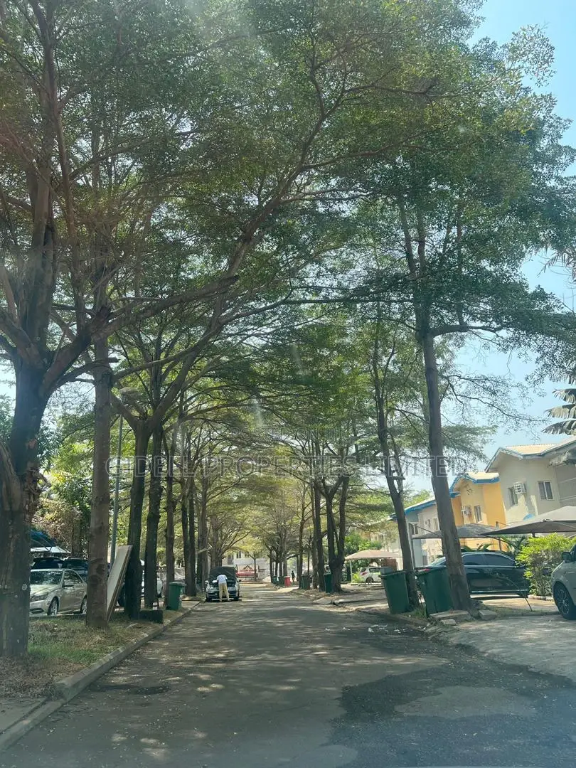 4bdrm Townhouse/Terrace in Games Village, Kaura for sale in Kaura