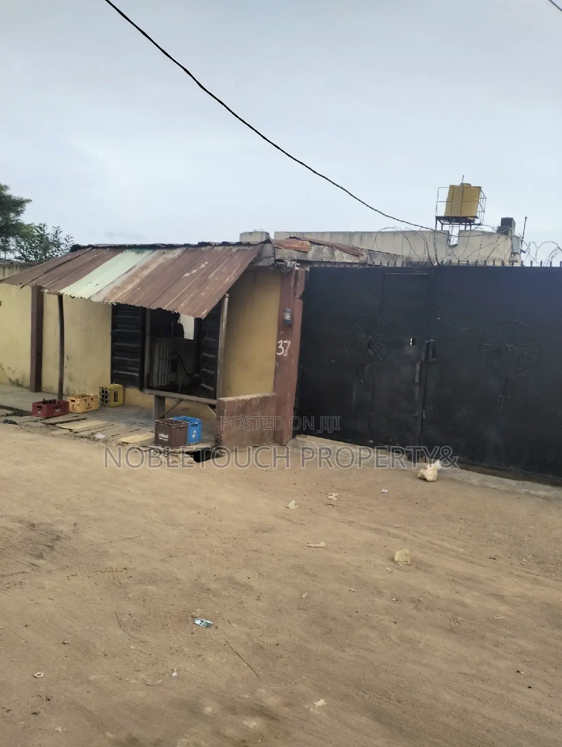 3bdrm Bungalow in Ejigbo Lagos for sale in Ejigbo