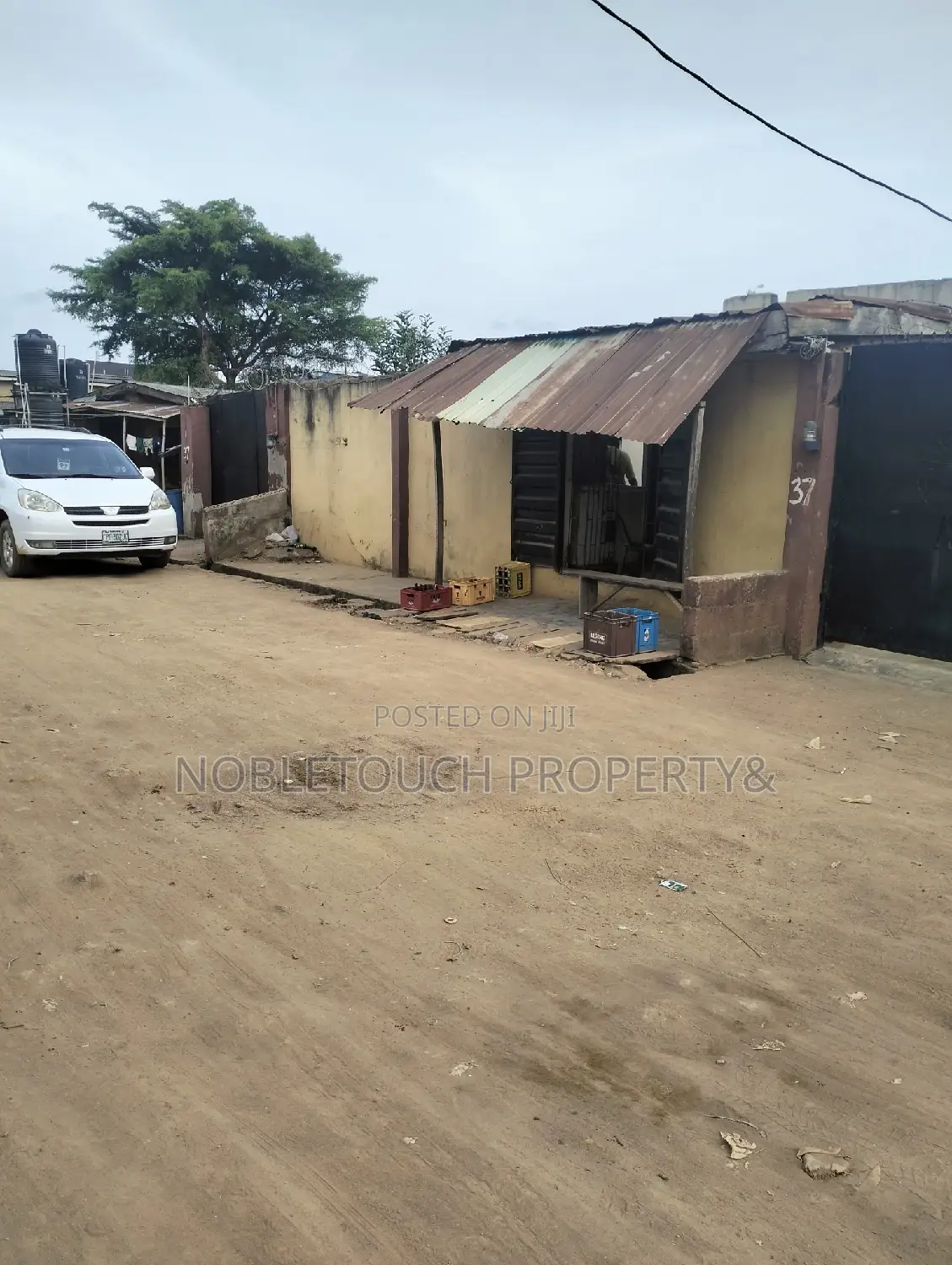 3bdrm Bungalow in Ejigbo Lagos for sale in Ejigbo