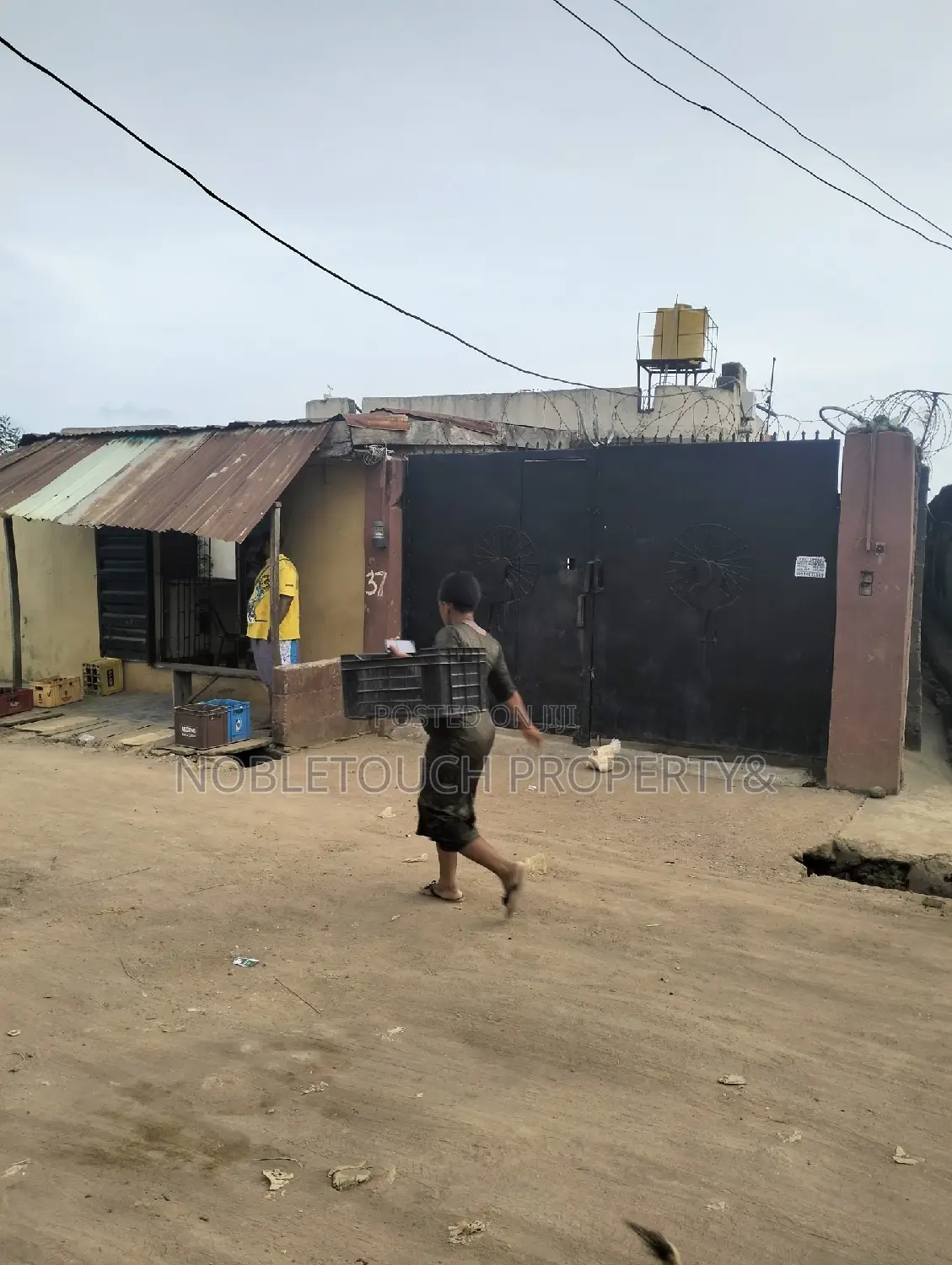 3bdrm Bungalow in Ejigbo Lagos for sale in Ejigbo