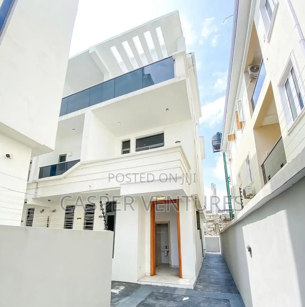 5bdrm Duplex in Salem, Ikate for rent in Ikate