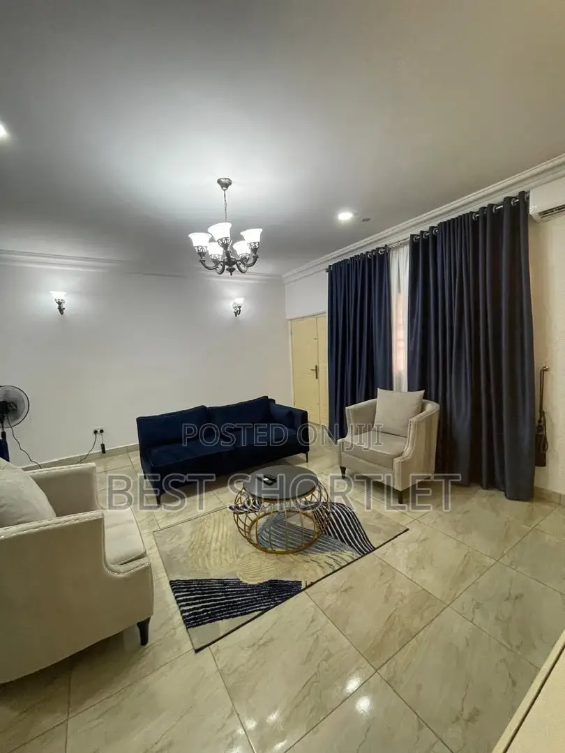 Luxury 3 Bedroom Garki in Garki