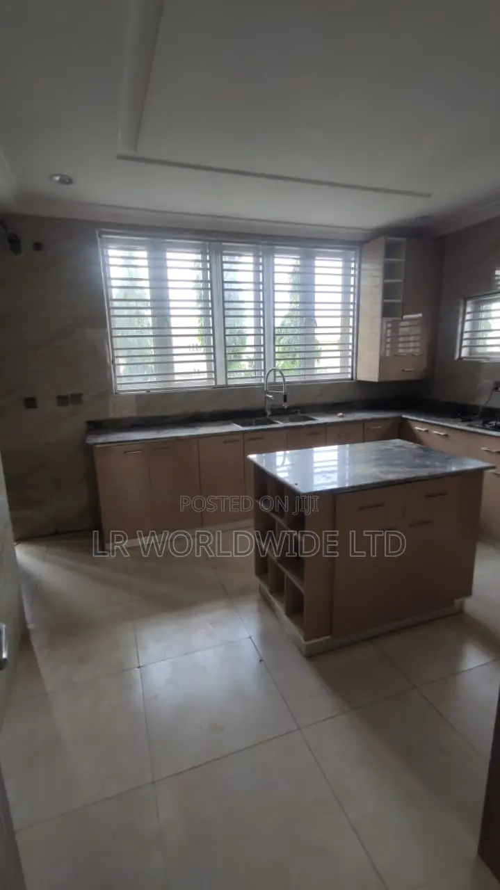 5bdrm Duplex in Lokogoma for sale in Lokogoma