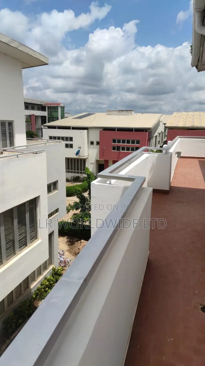 5bdrm Duplex in Lokogoma for sale in Lokogoma