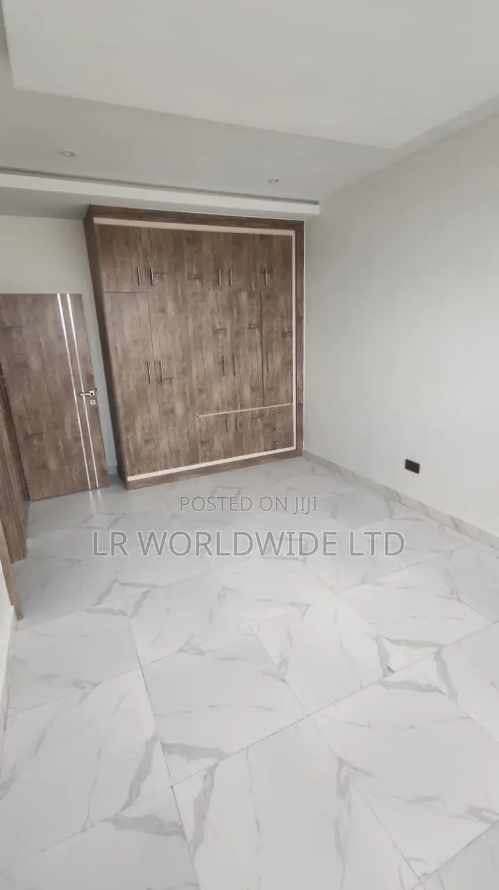 5bdrm Duplex in Lokogoma for sale in Lokogoma