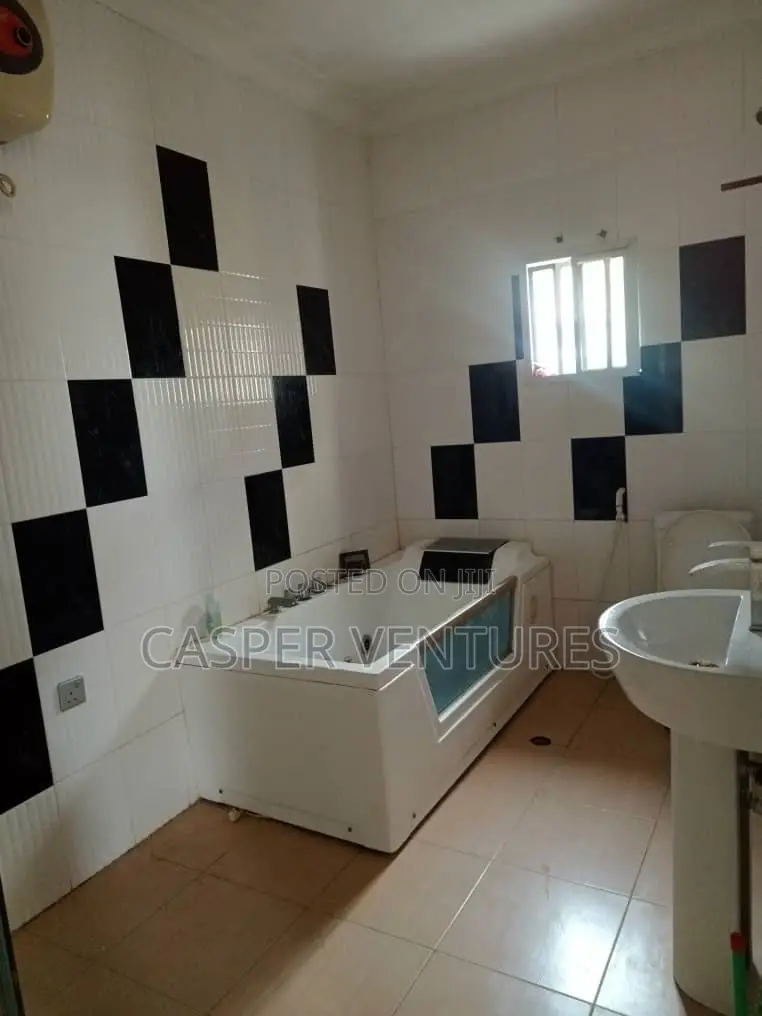 1bdrm Apartment in Chevron for rent in Chevron