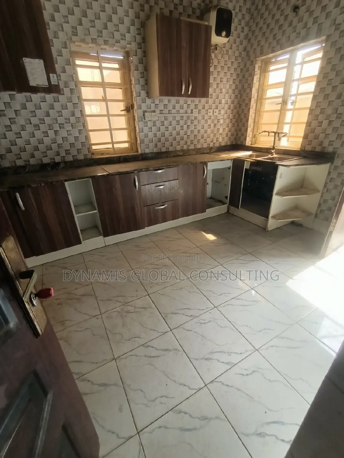 Furnished 3bdrm Terrace in Deji Omoowo Close, Omole Phase 2 in Omole Phase 2