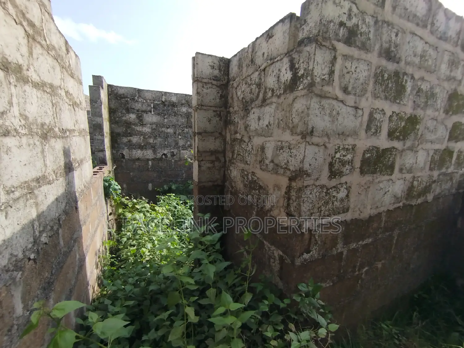 6bdrm Block of Flats in Ayobo for sale in Ayobo