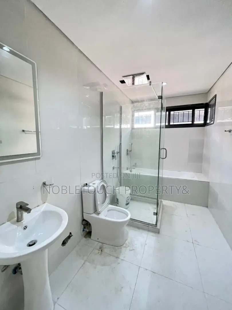 4bdrm Duplex in Lekki Lagos for sale in Lekki Phase 1