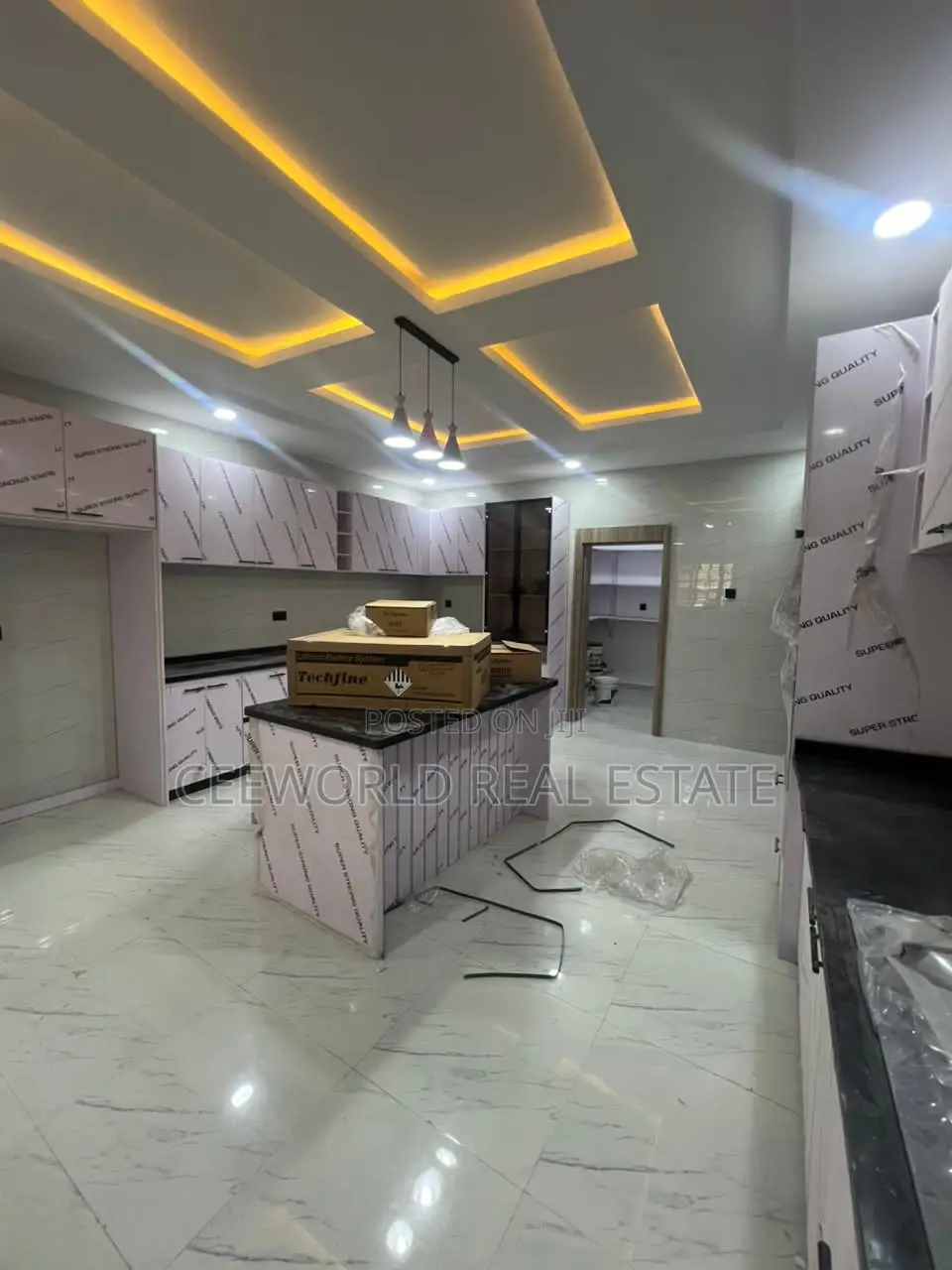 5bdrm Duplex in Oluyole Estate for sale in Oluyole Estate