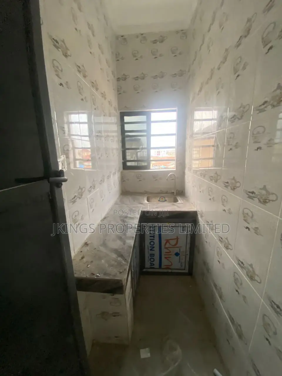 5bdrm Duplex in Chevron, Opebi for sale in Opebi