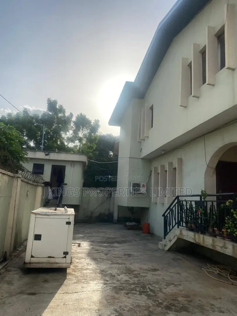 4bdrm Block of Flats in Omole Phase 1 for sale in Omole Phase 1