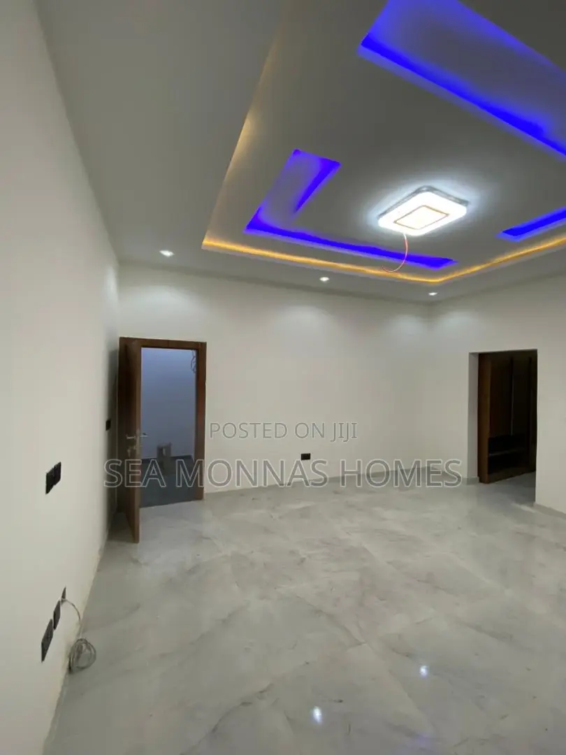 2bdrm Block of Flats in Unity Estate Badore for rent in Ajah
