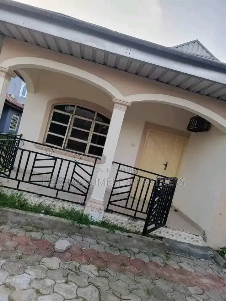 4bdrm Bungalow in Rumuodomaya , Port for sale in Port-Harcourt