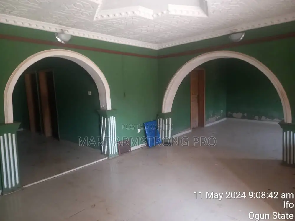 4bdrm Bungalow in Temo Agosi Estate for sale in Ifo