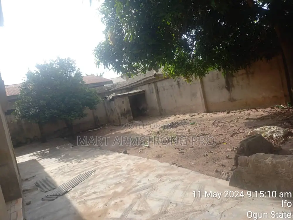 4bdrm Bungalow in Temo Agosi Estate for sale in Ifo