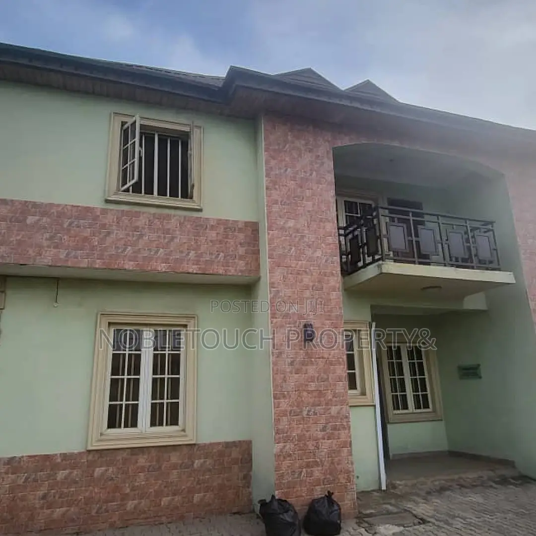 5bdrm Duplex in Magodo Lagos for sale in Magodo
