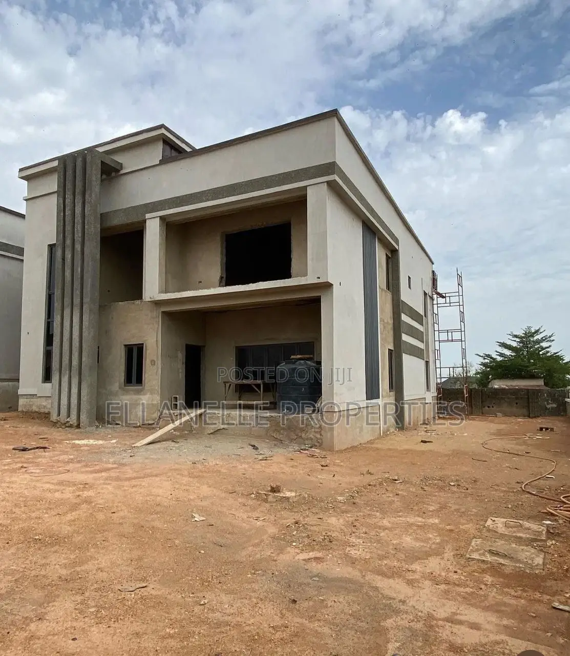 4bdrm Townhouse/Terrace in Kado for sale in Kado