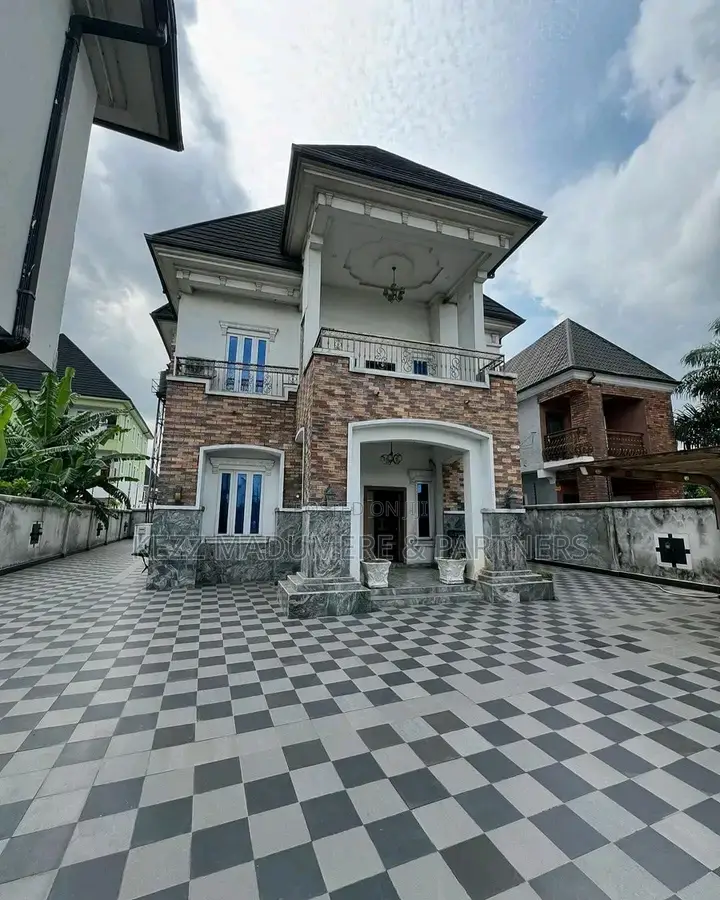 6bdrm Duplex in Shell Cooperative, Port-Harcourt for sale in Port-Harcourt