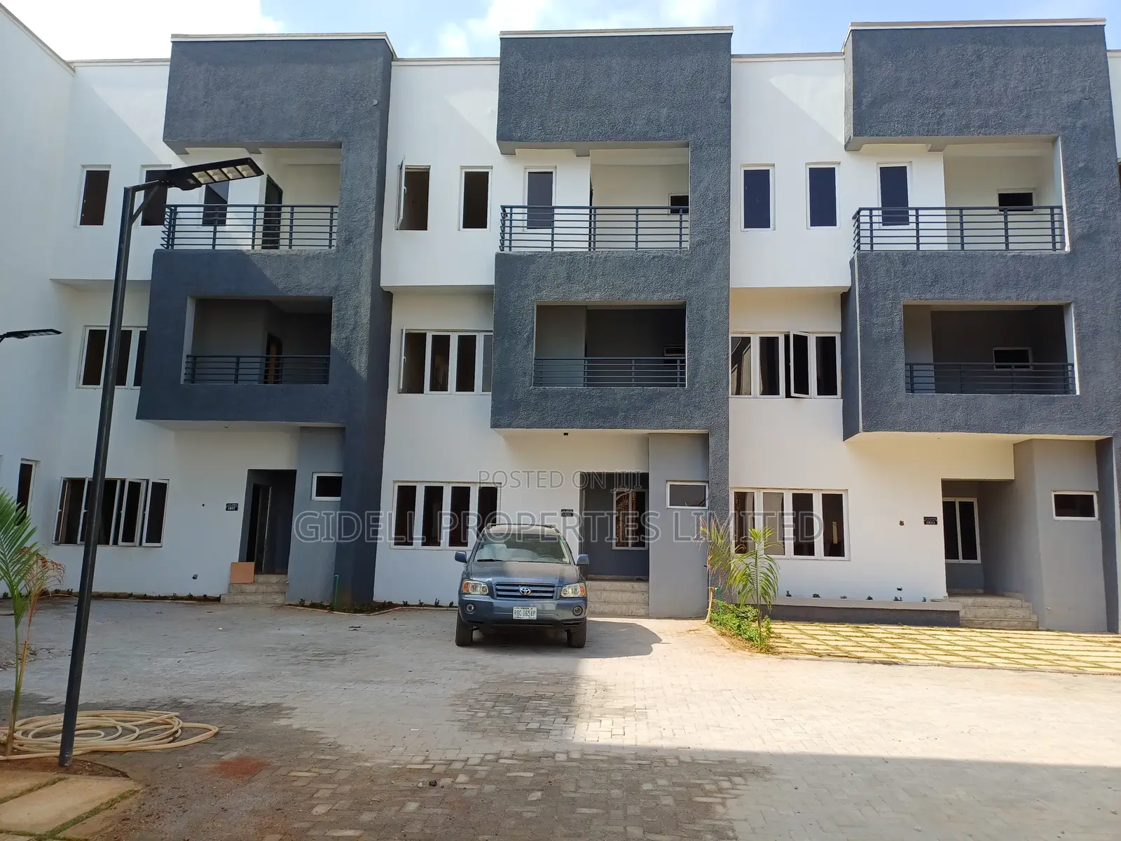 4bdrm Townhouse/Terrace in Mabushi for sale in Mabushi