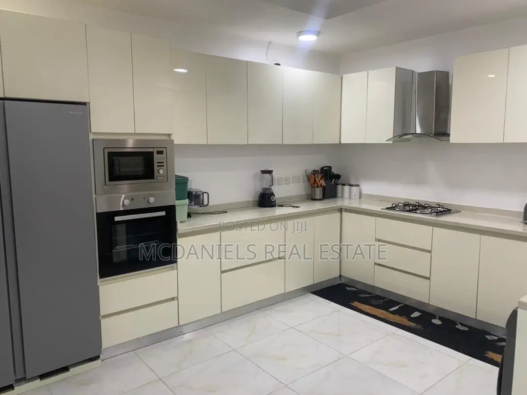 Furnished 3bdrm Apartment in Bourdillon for sale in Bourdillon