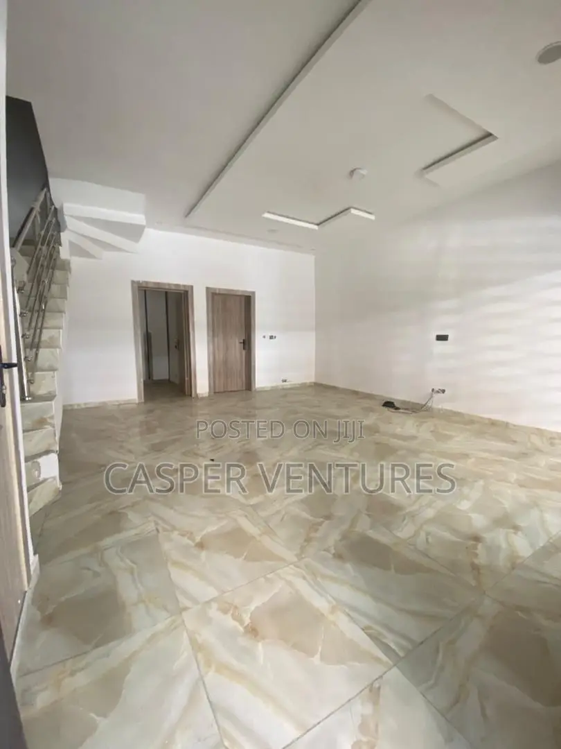 4bdrm Duplex in Vgc for rent in VGC / Ajah