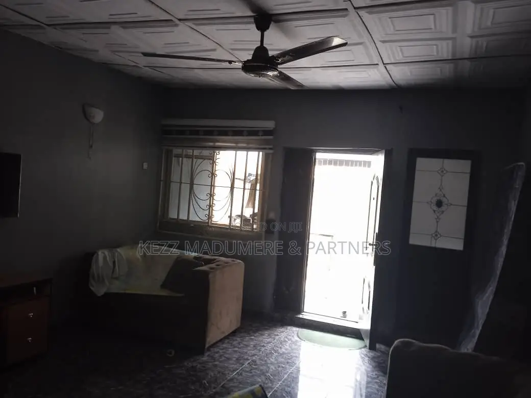 6bdrm Block of Flats in Rumuaghulu , Port, Rumuahalu for sale in Rumuahalu