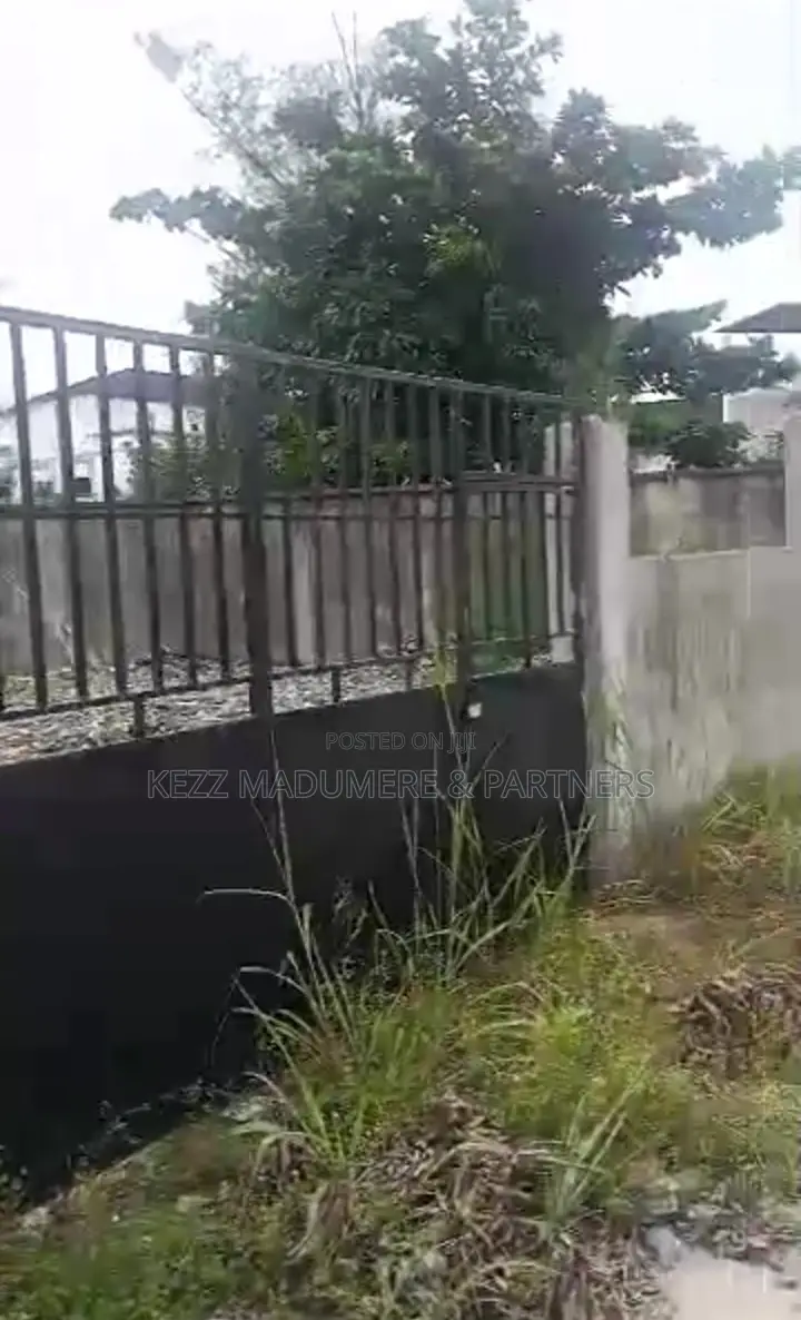 For Sale : 3 Plots at Old Gra , Port Harcourt in Port-Harcourt