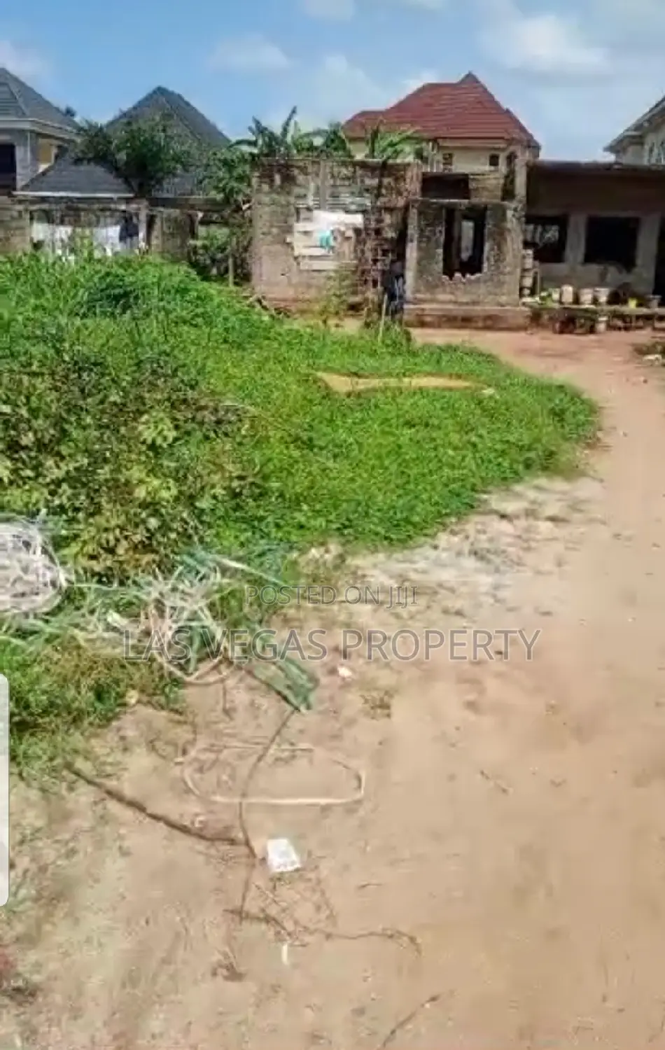 Over 800sqmts With Two Uncompleted Buildings at AREA V. in Owerri