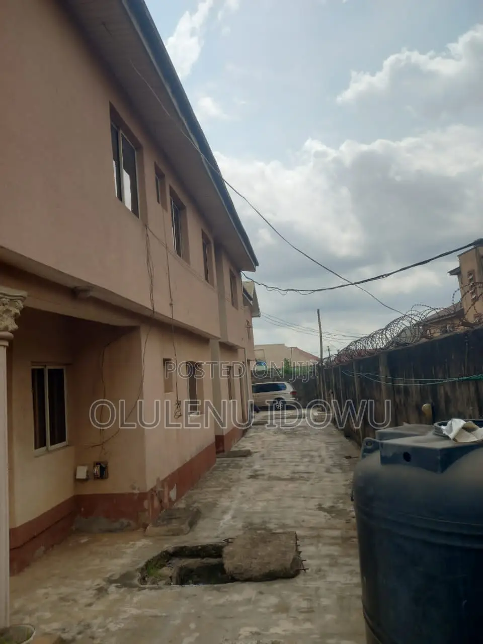 Furnished 3bdrm Block of Flats in Alimosho for sale in Alimosho
