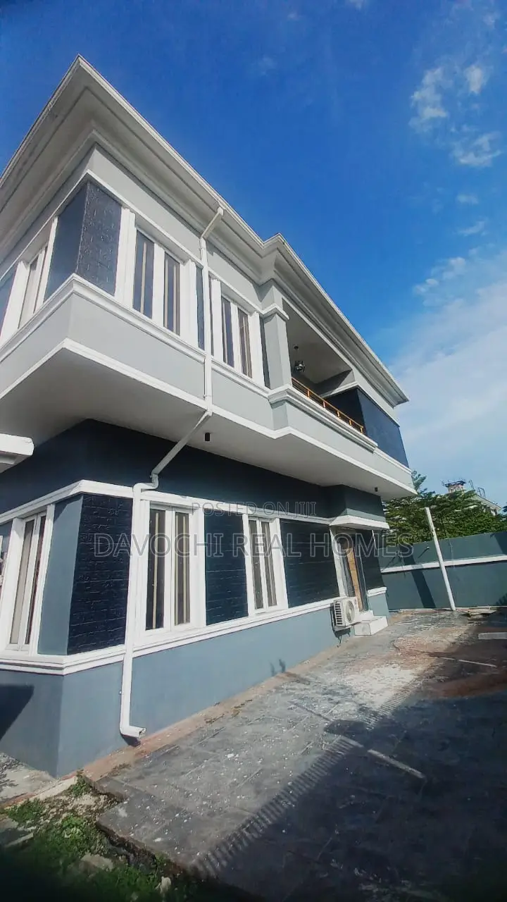 4bdrm Duplex in Chevron Drive, Lekki for rent in Lekki