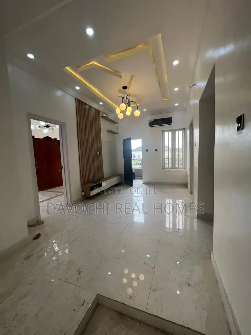 4bdrm Duplex in Chevron Drive, Lekki for rent in Lekki