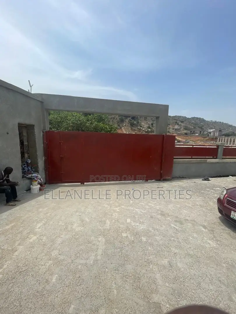 Furnished 4bdrm Townhouse/Terrace in Katampe Extension for sale in Katampe Extension