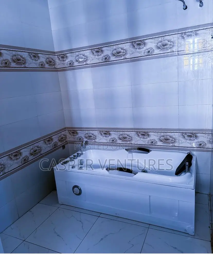 5star Master Bedroom in Lekki
