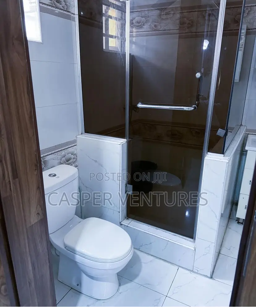 5star Master Bedroom in Lekki
