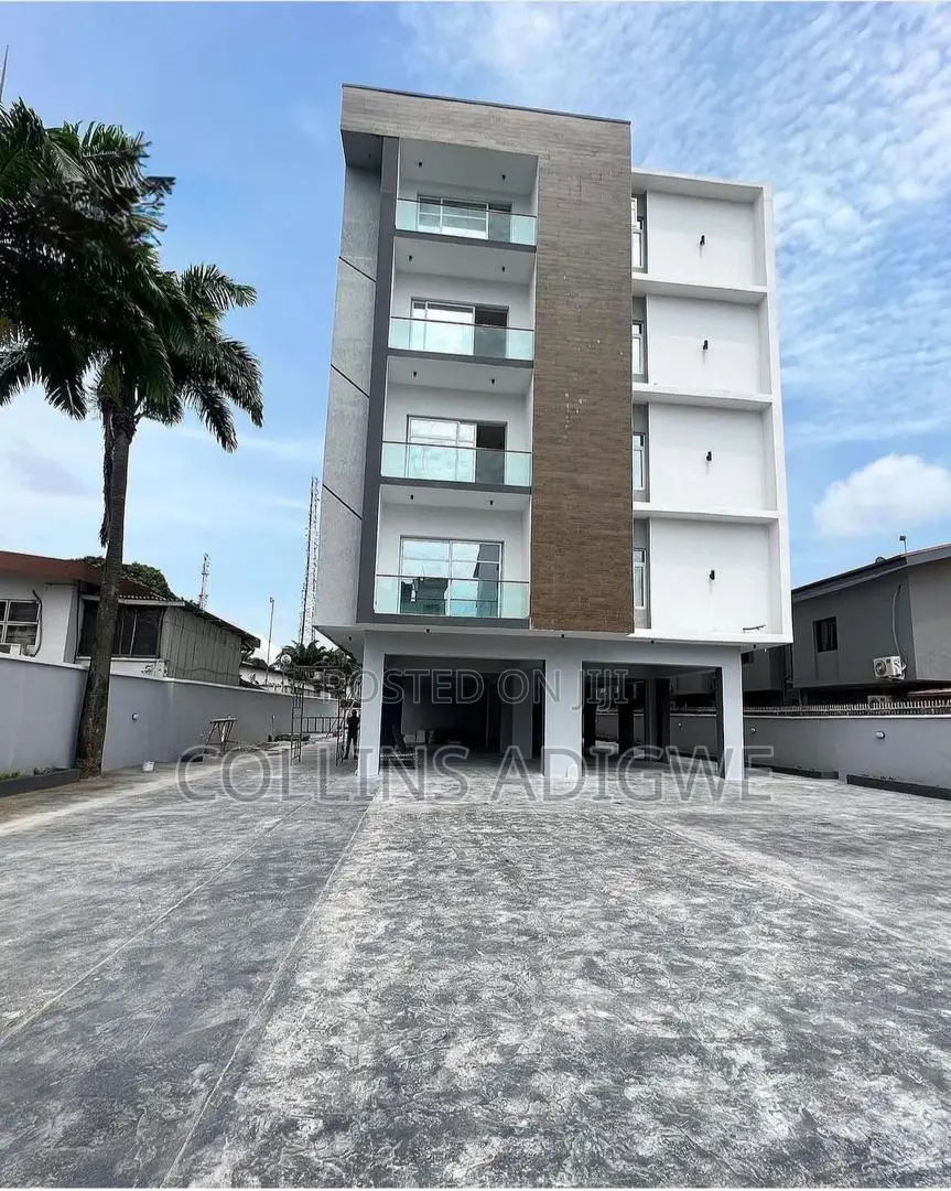 3bdrm Apartment in Victoria Island for sale in Victoria Island