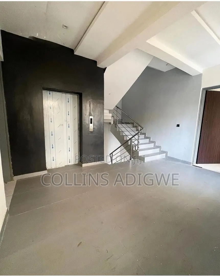3bdrm Apartment in Victoria Island for sale in Victoria Island