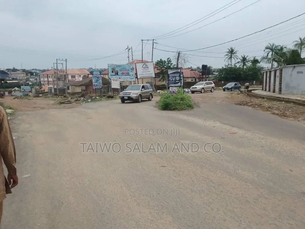 3 Plots Commercial Land Oluyole Area Ibadan in Oluyole Estate