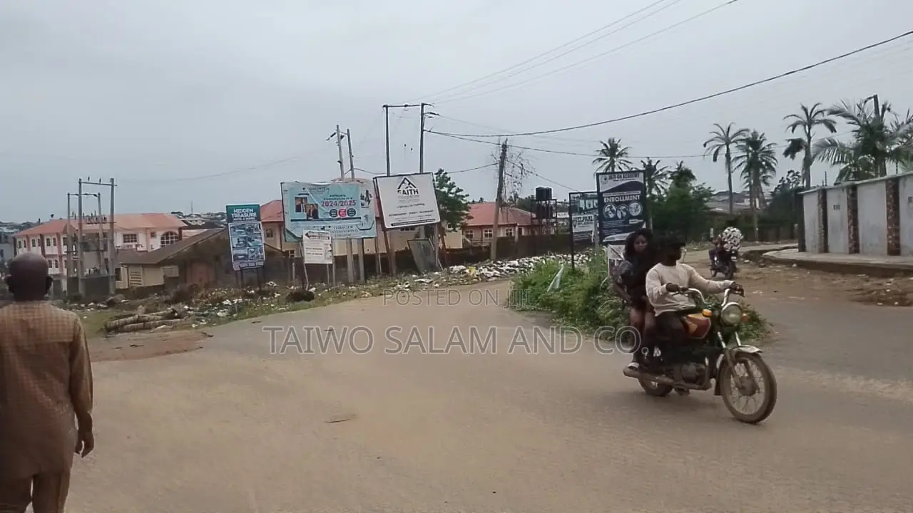 3 Plots Commercial Land Oluyole Area Ibadan in Oluyole Estate