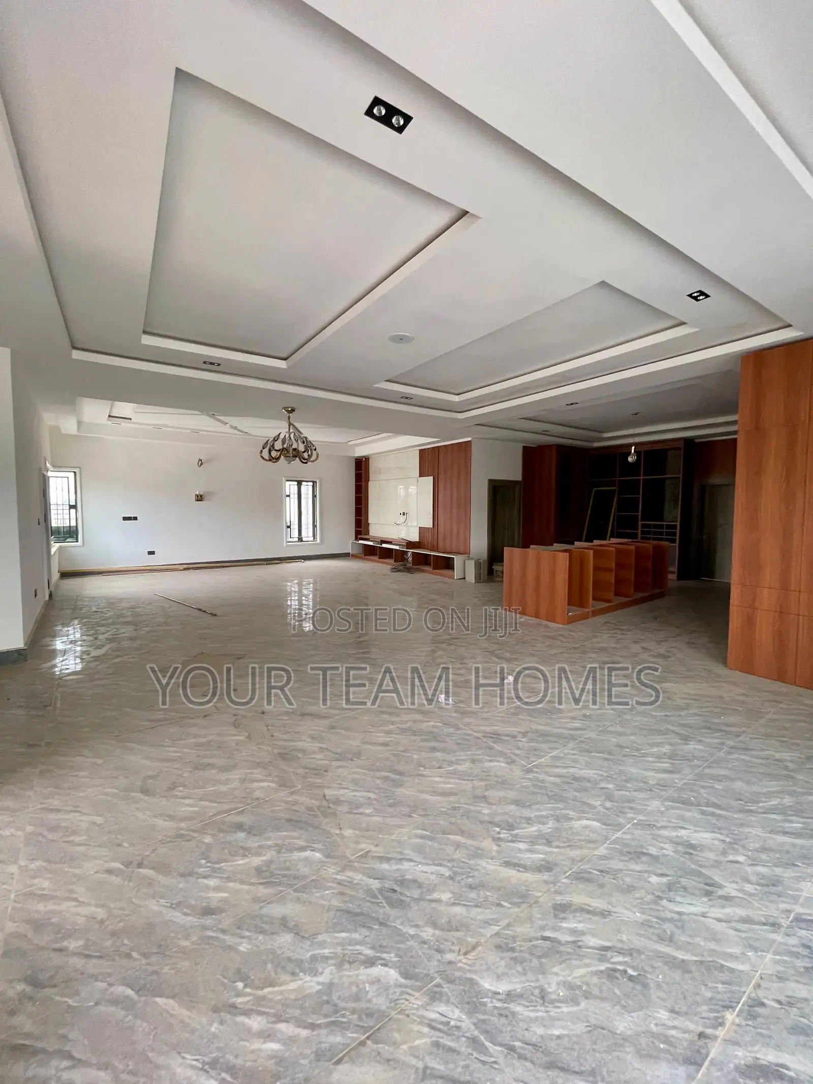8bdrm Mansion in Guzape for sale in Guzape District