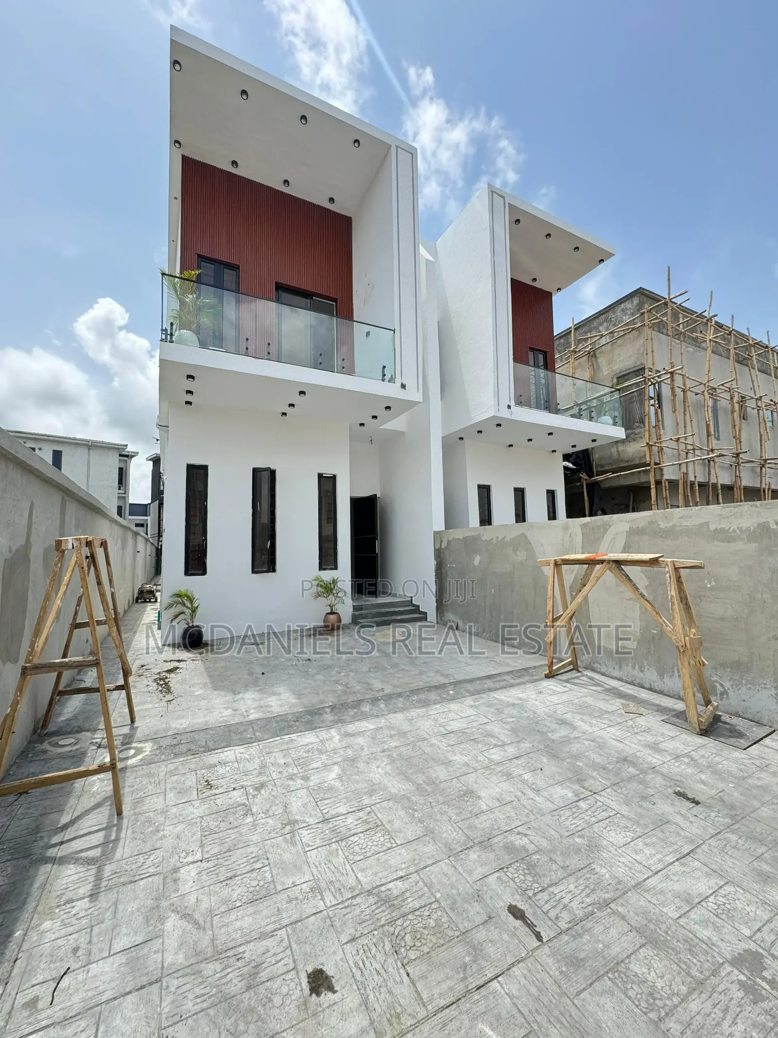 5bdrm Duplex in Ologolo for sale in Ologolo