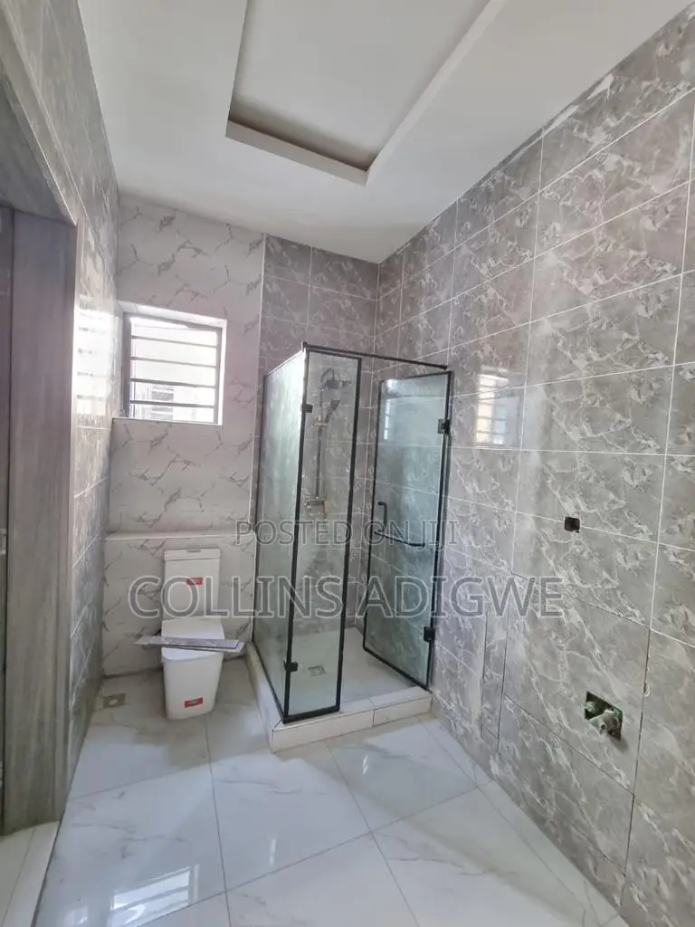 5bdrm Duplex in Ikate for sale in Ikate