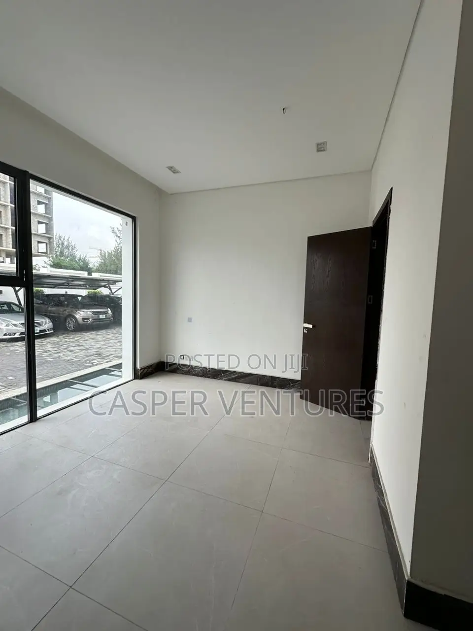 6bdrm Duplex in Banana Island for sale in Banana Island