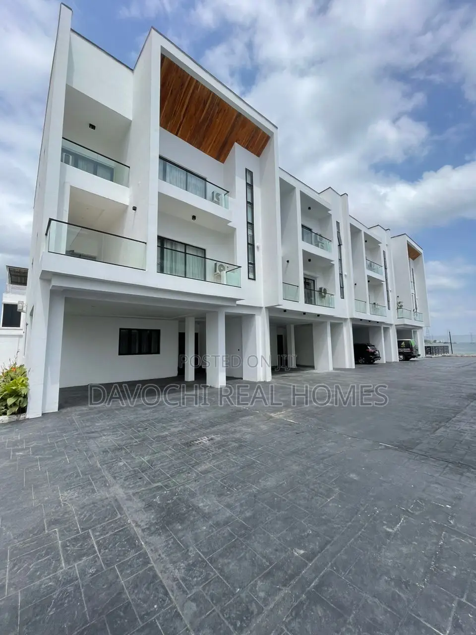Furnished 4bdrm Duplex in Lekki Phase One for rent in Lekki
